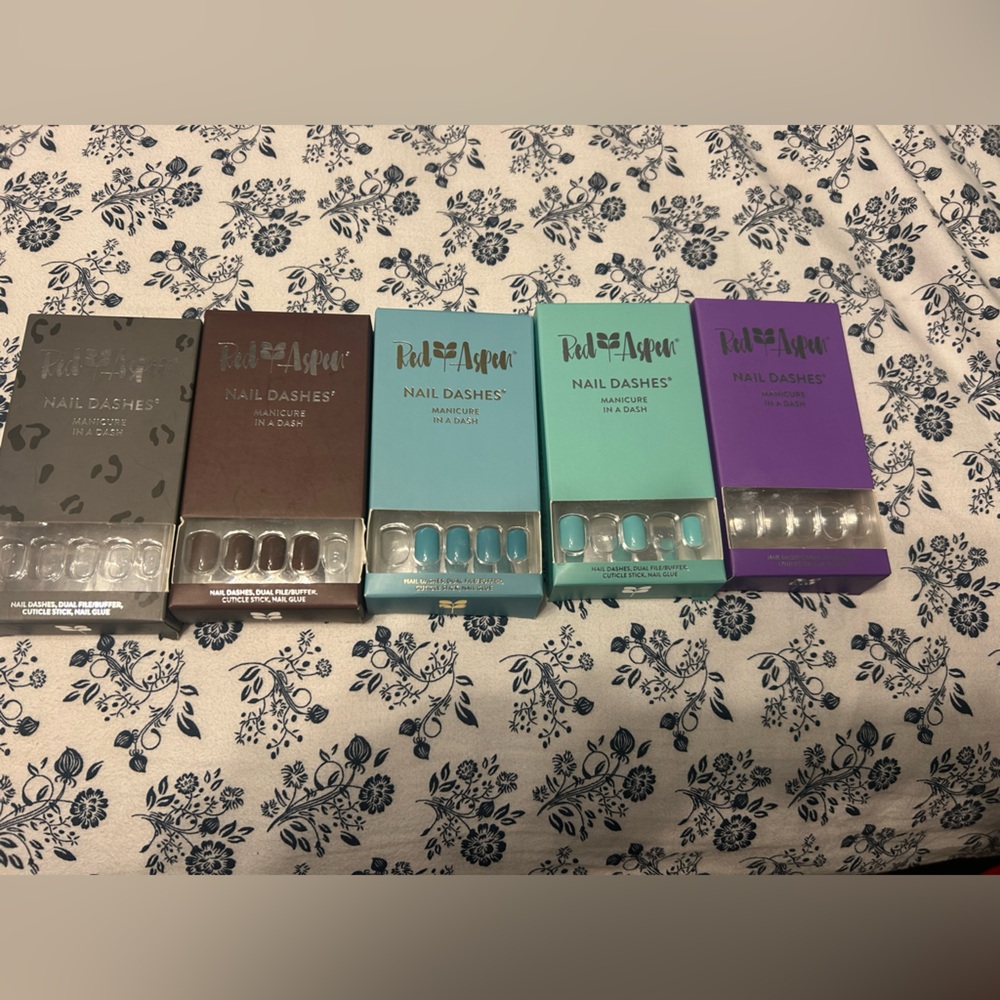 Set of 5 Used Red Aspen Nails